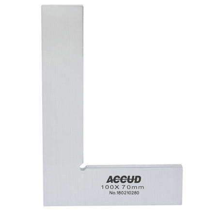 ACCUD 90° Flat Edge Square – Series 841