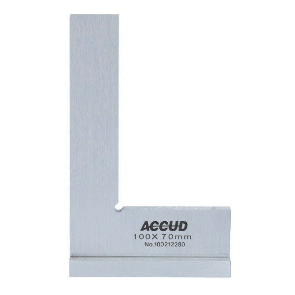 ACCUD 90° Flat Edge Square with Wide Base – Series 842