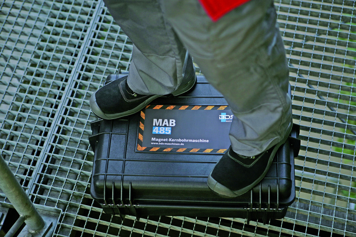 BDS hard carry case is strong enough to stand on