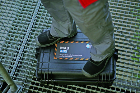 BDS hard carry case is strong enough to stand on