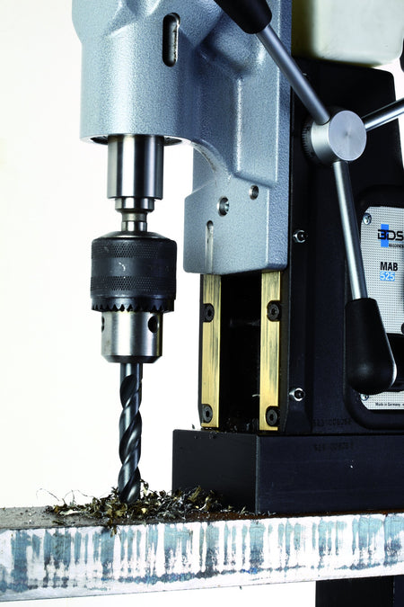 Twist drilling with a BDS drill chuck on a magnetic drill